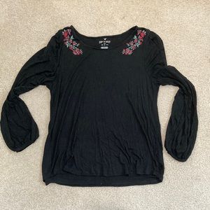 American Eagle Black Long sleeve Embroidered Long sleeve shirt - size XL